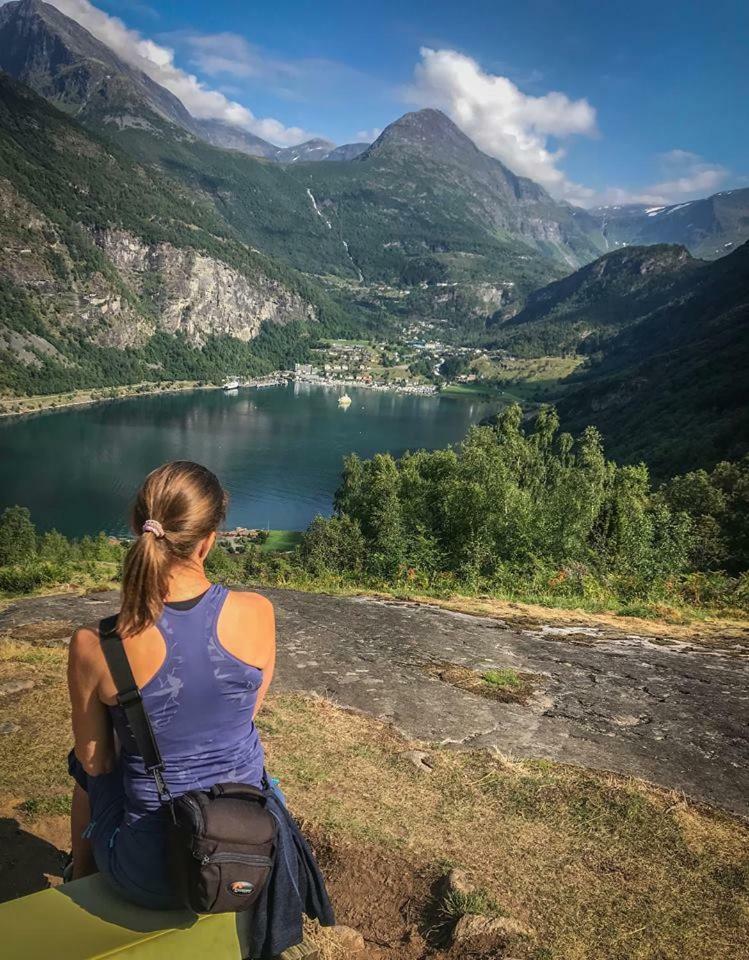 Solhaug Fjordcamping Geiranger Eksteriør billede